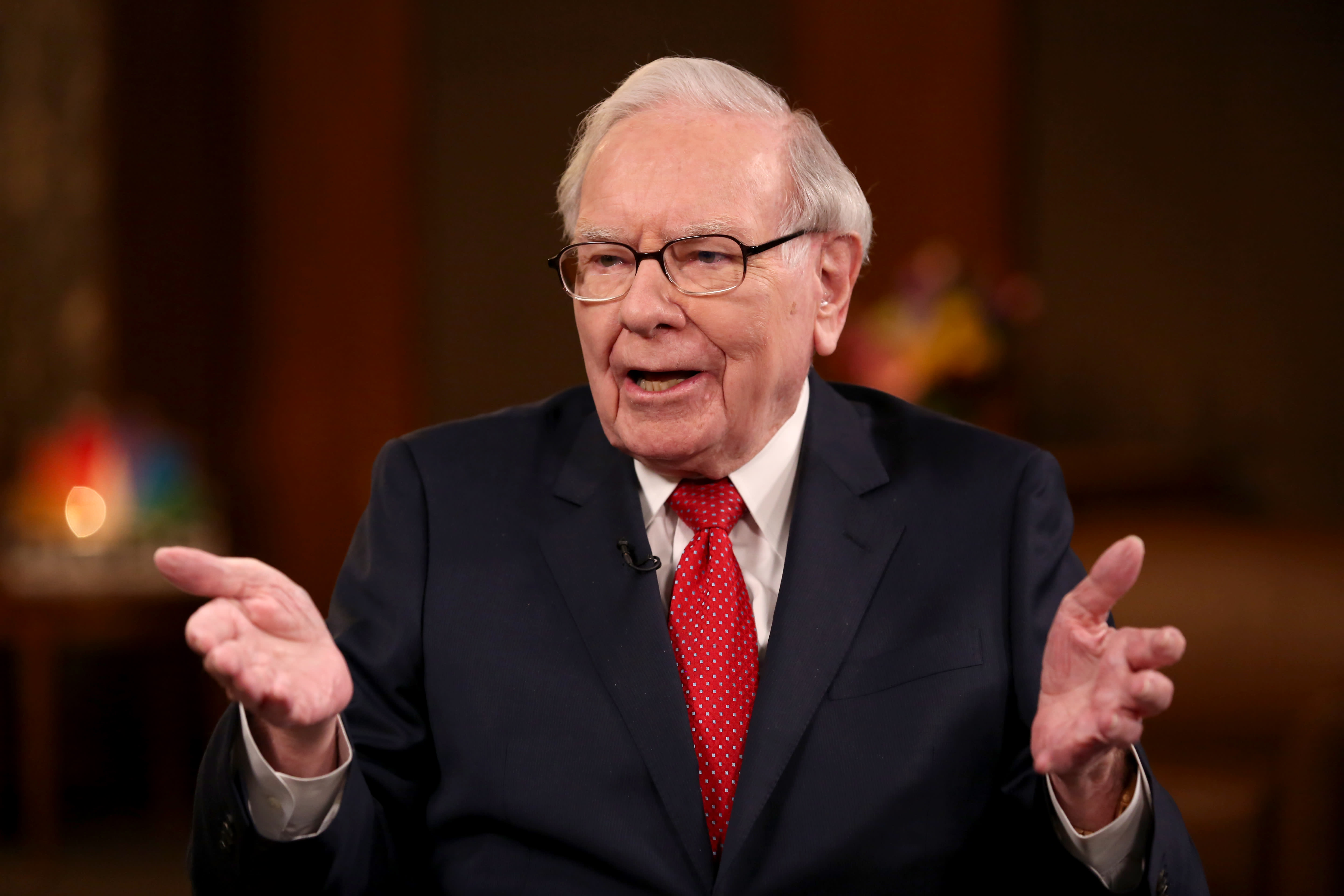 Warren Buffett, who owns 37.3% of Berkshire Hathaway, leads the company in expanding its holdings.
Image Source: CNBC